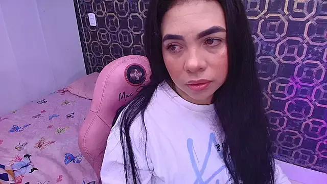 sarakaisy from StripChat