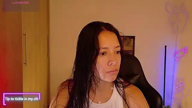 Sarasavage from StripChat is Freechat