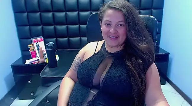 Customizable and immersive: Energize your taste buds and checkout our delicious choice of amateur cams liveshows with excited livestreamers getting their sweet physiques pounded with their beloved vibrating toys.