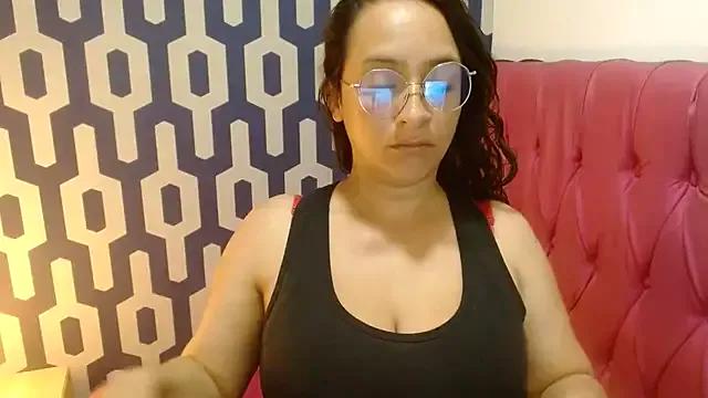 Customizable and immersive: Energize your taste buds and checkout our delicious choice of amateur cams liveshows with excited livestreamers getting their sweet physiques pounded with their beloved vibrating toys.