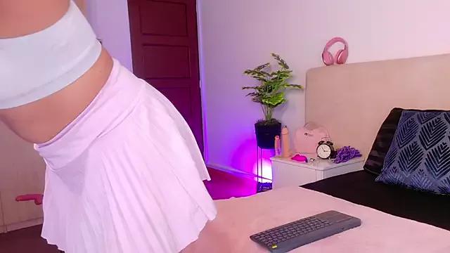 Customizable and immersive: Energize your taste buds and checkout our delicious choice of amateur cams liveshows with excited livestreamers getting their sweet physiques pounded with their beloved vibrating toys.