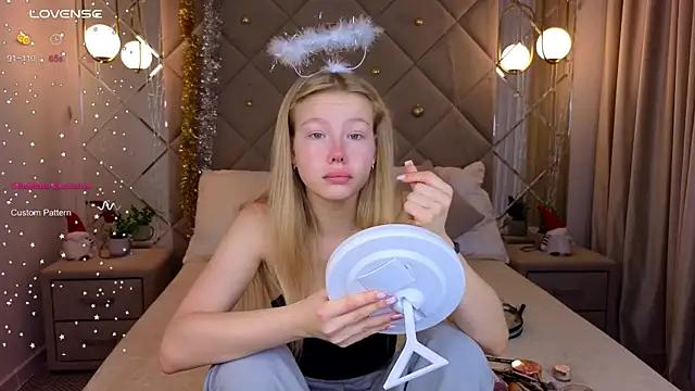 Sarra_Cooper from StripChat