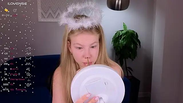 Sarra_Cooper from StripChat