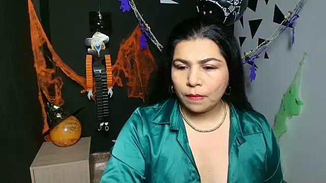SashaCox_ from StripChat is Freechat