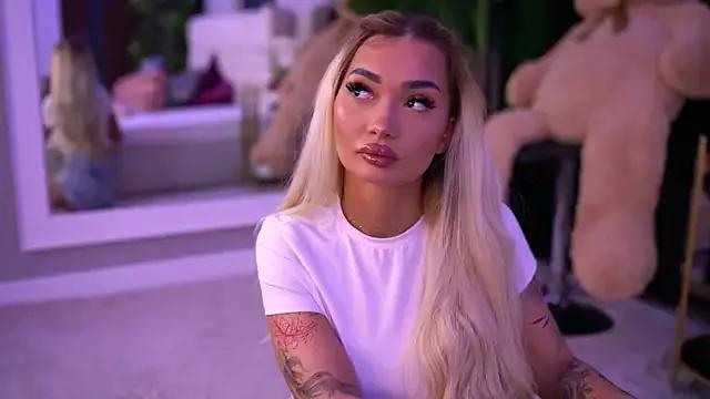 Customizable and immersive: Energize your taste buds and checkout our delicious choice of amateur cams liveshows with excited livestreamers getting their sweet physiques pounded with their beloved vibrating toys.