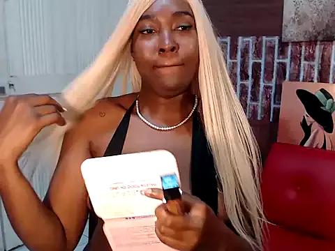 sasharuxxo from StripChat is Freechat