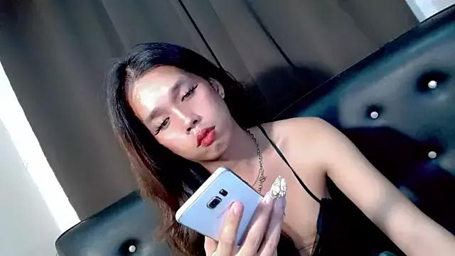 sassy_alex from StripChat is Freechat