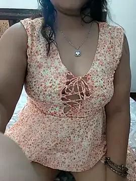 Sassy_Saraa from StripChat is Freechat