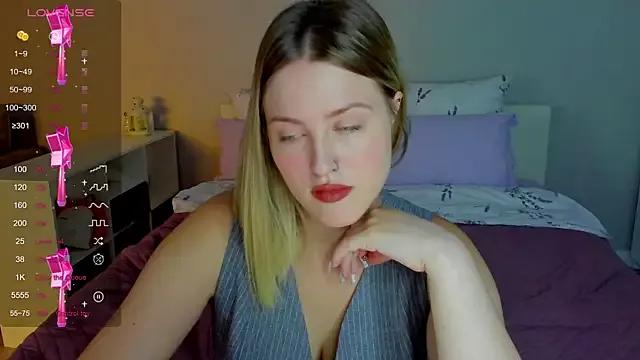 Sassy_Talkin_ from StripChat