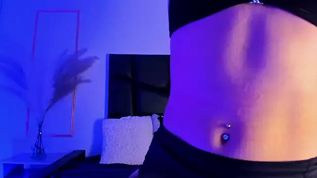 Scarleett_Moon from StripChat is Freechat