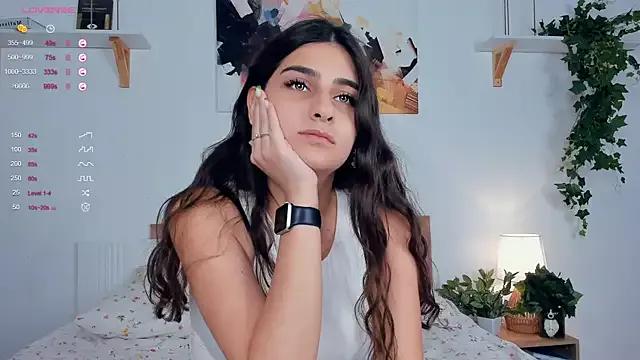 ScarletDivaa from StripChat is Freechat