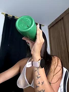 Customizable and immersive: Energize your taste buds and checkout our delicious choice of amateur cams liveshows with excited livestreamers getting their sweet physiques pounded with their beloved vibrating toys.