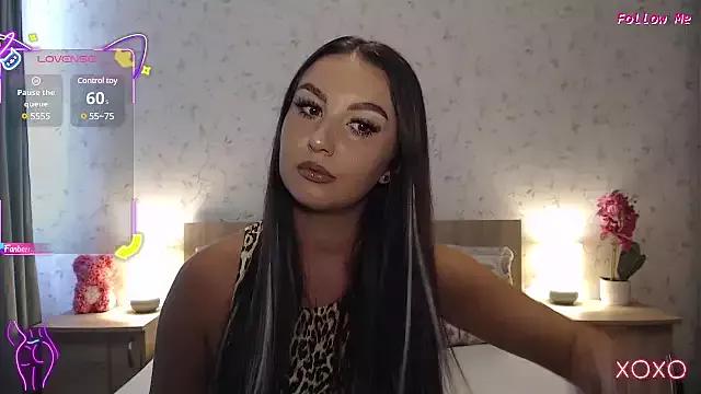 Customizable and immersive: Energize your taste buds and checkout our delicious choice of amateur cams liveshows with excited livestreamers getting their sweet physiques pounded with their beloved vibrating toys.
