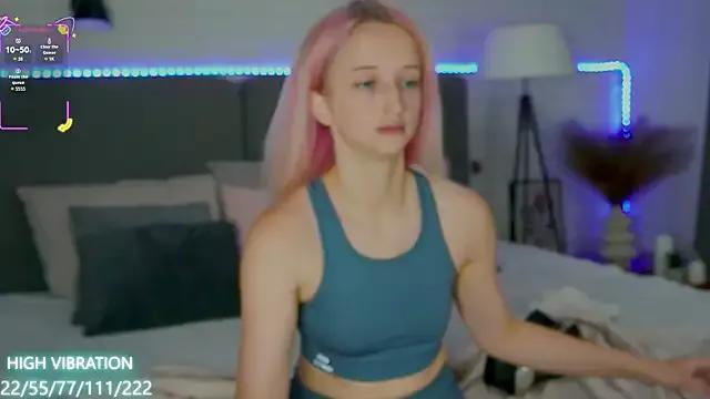 Customizable and immersive: Energize your taste buds and checkout our delicious choice of amateur cams liveshows with excited livestreamers getting their sweet physiques pounded with their beloved vibrating toys.