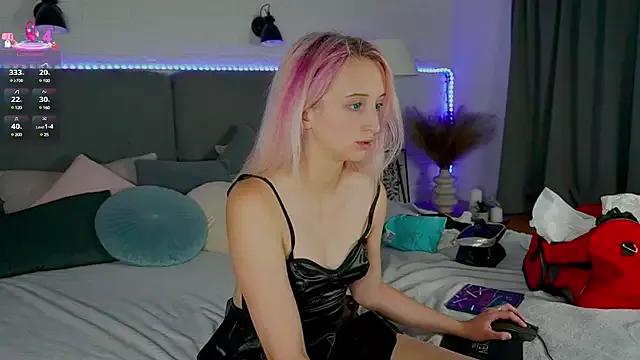 Customizable and immersive: Energize your taste buds and checkout our delicious choice of amateur cams liveshows with excited livestreamers getting their sweet physiques pounded with their beloved vibrating toys.