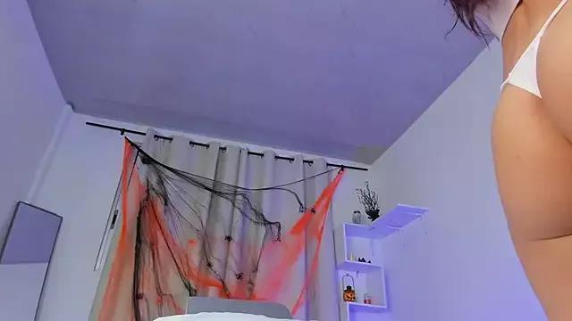 Selenafox_0 from StripChat is Freechat