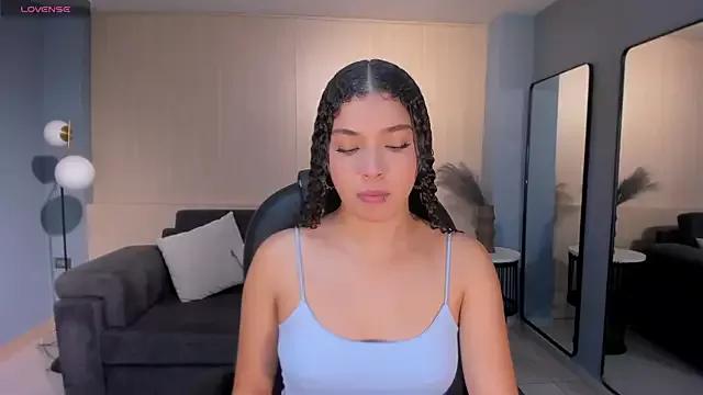 SeleneHouston from StripChat is Freechat