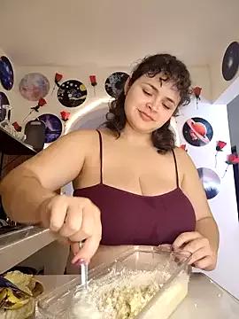 Customizable and immersive: Energize your taste buds and checkout our delicious choice of amateur cams liveshows with excited livestreamers getting their sweet physiques pounded with their beloved vibrating toys.