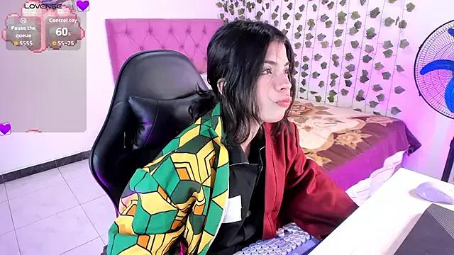 Customizable and immersive: Energize your taste buds and checkout our delicious choice of amateur cams liveshows with excited livestreamers getting their sweet physiques pounded with their beloved vibrating toys.