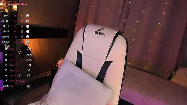 Customizable and immersive: Energize your taste buds and checkout our delicious choice of amateur cams liveshows with excited livestreamers getting their sweet physiques pounded with their beloved vibrating toys.