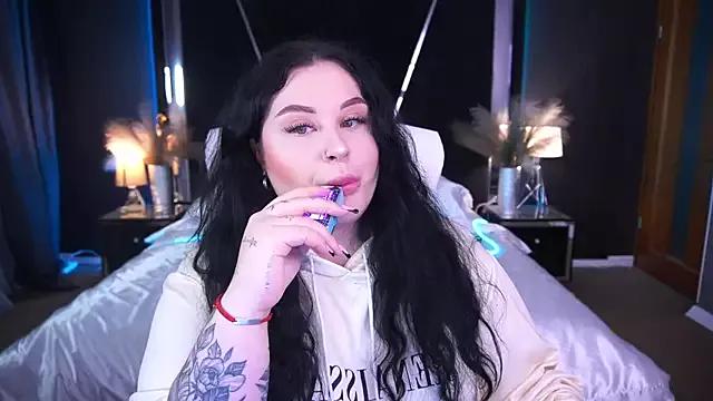 SerahMirabeli from StripChat is Freechat