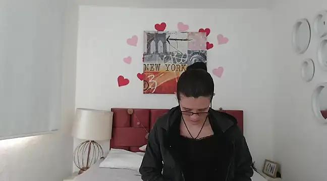SereneDavos from StripChat