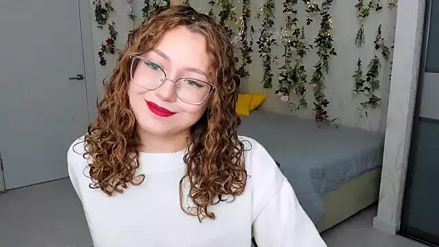 SereneFlame from StripChat is Freechat