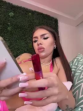 Customizable and immersive: Energize your taste buds and checkout our delicious choice of amateur cams liveshows with excited livestreamers getting their sweet physiques pounded with their beloved vibrating toys.