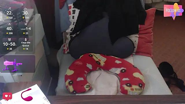 Sexyqueen_mature_ from StripChat is Freechat