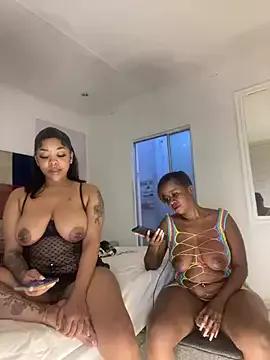 Customizable and immersive: Energize your taste buds and checkout our delicious choice of amateur cams liveshows with excited livestreamers getting their sweet physiques pounded with their beloved vibrating toys.