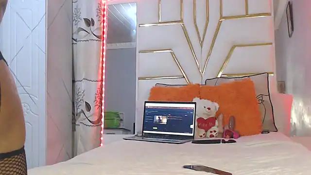 Customizable and immersive: Energize your taste buds and checkout our delicious choice of amateur cams liveshows with excited livestreamers getting their sweet physiques pounded with their beloved vibrating toys.