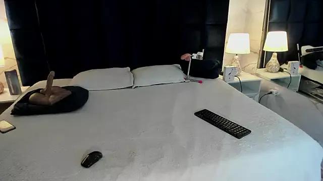 Customizable and immersive: Energize your taste buds and checkout our delicious choice of amateur cams liveshows with excited livestreamers getting their sweet physiques pounded with their beloved vibrating toys.