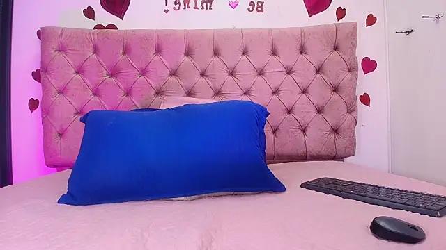 Customizable and immersive: Energize your taste buds and checkout our delicious choice of amateur cams liveshows with excited livestreamers getting their sweet physiques pounded with their beloved vibrating toys.