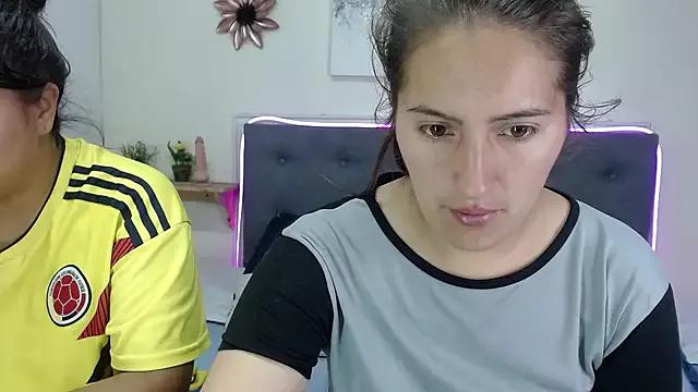 sharon_and_kloee from StripChat is Freechat