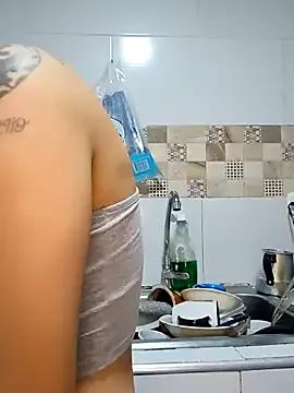 sharonaraia from StripChat is Freechat