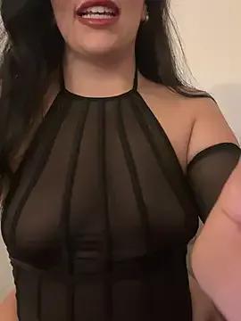 ShaxxCurvy from StripChat is Freechat