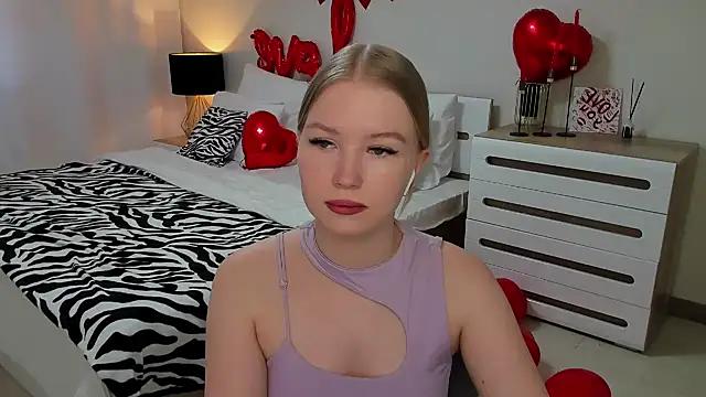 Customizable and immersive: Energize your taste buds and checkout our delicious choice of amateur cams liveshows with excited livestreamers getting their sweet physiques pounded with their beloved vibrating toys.