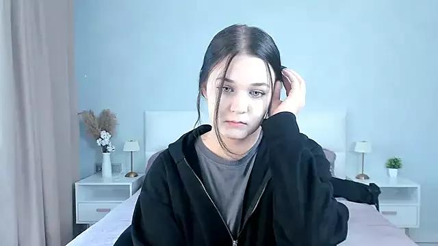 SilviaClemon from StripChat is Freechat