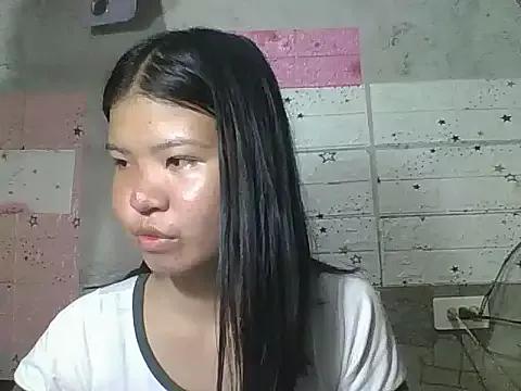 Skinny_PinayGirljust18 from StripChat is Freechat