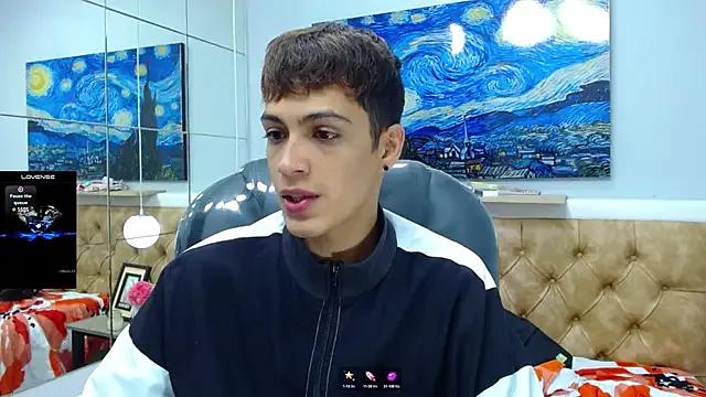 SkinnyBoy_ from StripChat is Freechat