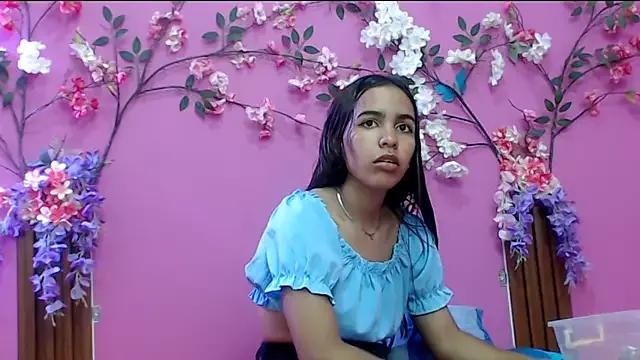 skinnysofia18 from StripChat is Freechat