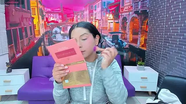 Customizable and immersive: Energize your taste buds and checkout our delicious choice of amateur cams liveshows with excited livestreamers getting their sweet physiques pounded with their beloved vibrating toys.