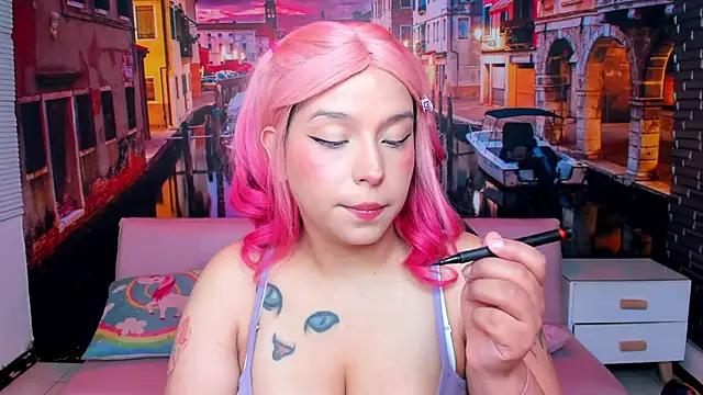 Customizable and immersive: Energize your taste buds and checkout our delicious choice of amateur cams liveshows with excited livestreamers getting their sweet physiques pounded with their beloved vibrating toys.
