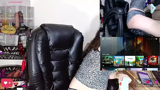 Customizable and immersive: Energize your taste buds and checkout our delicious choice of amateur cams liveshows with excited livestreamers getting their sweet physiques pounded with their beloved vibrating toys.