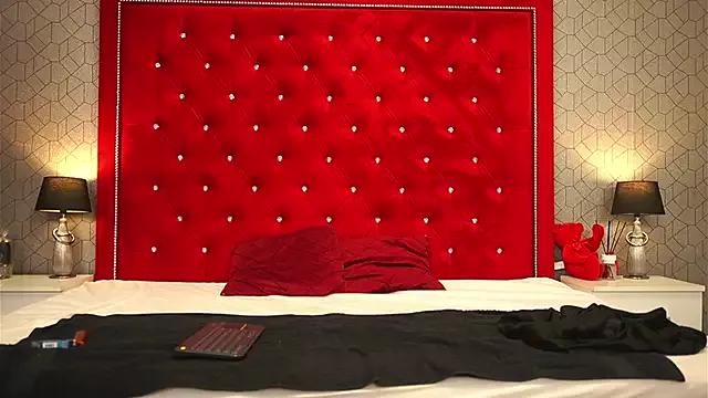 SoffiaRoss from StripChat is Freechat