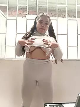 Customizable and immersive: Energize your taste buds and checkout our delicious choice of amateur cams liveshows with excited livestreamers getting their sweet physiques pounded with their beloved vibrating toys.