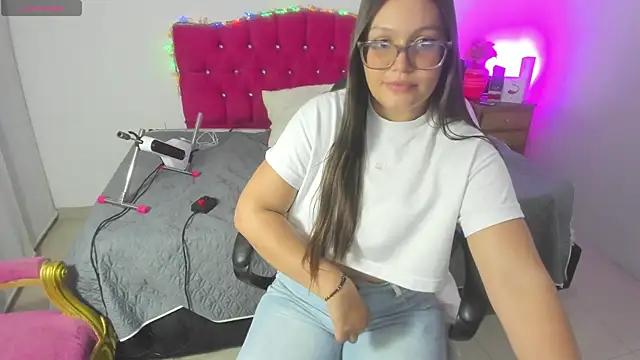 Customizable and immersive: Energize your taste buds and checkout our delicious choice of amateur cams liveshows with excited livestreamers getting their sweet physiques pounded with their beloved vibrating toys.