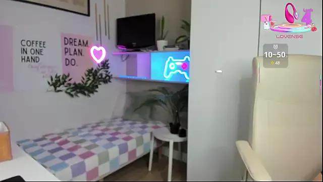 Customizable and immersive: Energize your taste buds and checkout our delicious choice of amateur cams liveshows with excited livestreamers getting their sweet physiques pounded with their beloved vibrating toys.