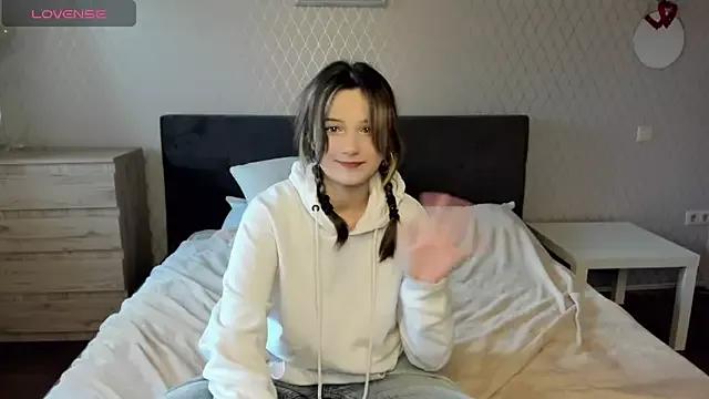 SofiMuse from StripChat is Freechat