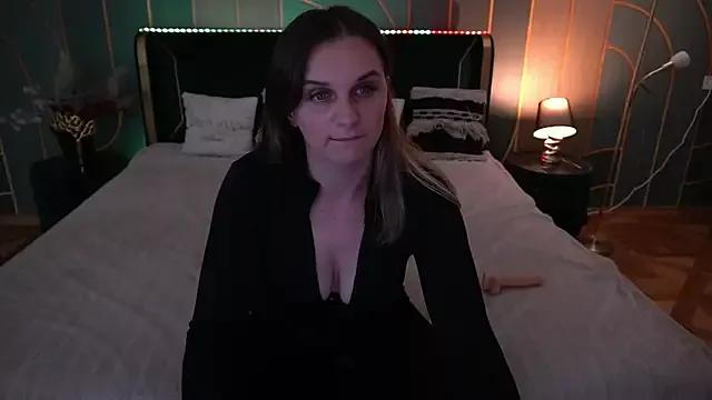 SofiSoft from StripChat is Freechat